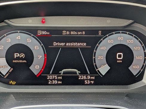 Used 2025 Audi Q3 2.0T Premium w/ Convenience Package image 9