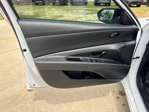 Used 2026 Hyundai Elantra Sport FWD image 10