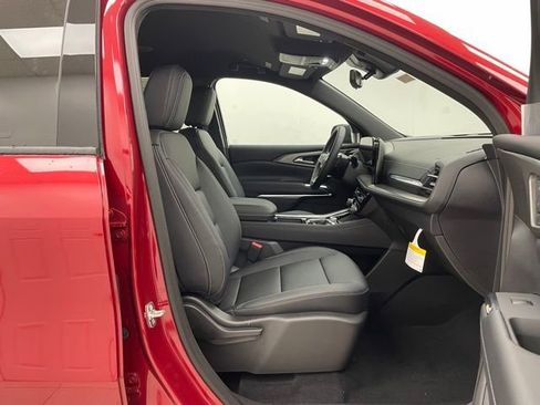 New 2026 Chevrolet Traverse LT image 15