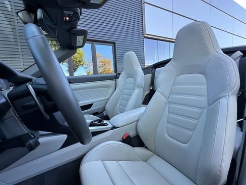 Used 2022 Porsche 911 Turbo S image 5