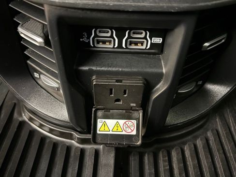 Used 2019 RAM 2500 Laramie AWD/4WD image 35