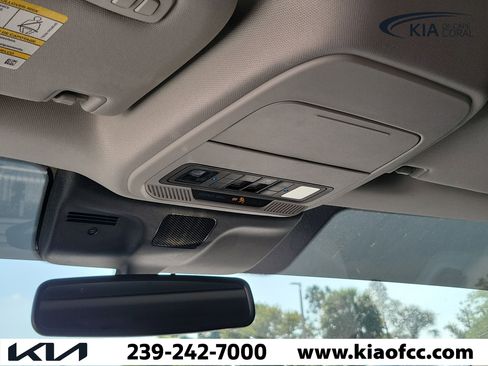 Used 2025 Ford Expedition Max Platinum AWD/4WD image 29