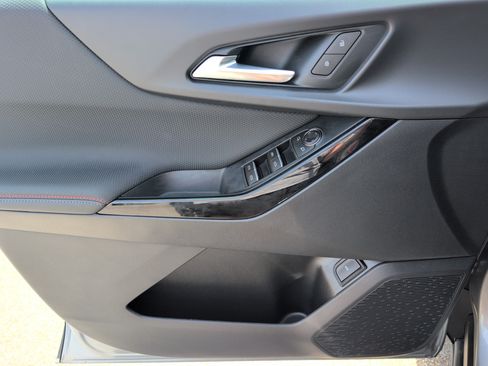 Used 2026 Chevrolet Equinox RS FWD image 16