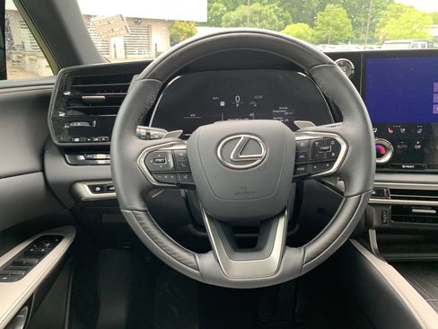 Used 2025 Lexus RX 350 F Sport w/ Convenience Package AWD/4WD image 18