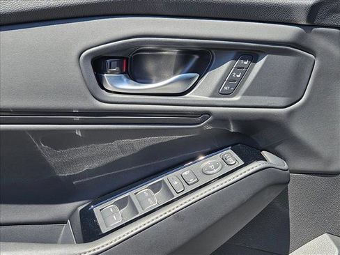Used 2024 Honda Accord Touring image 11