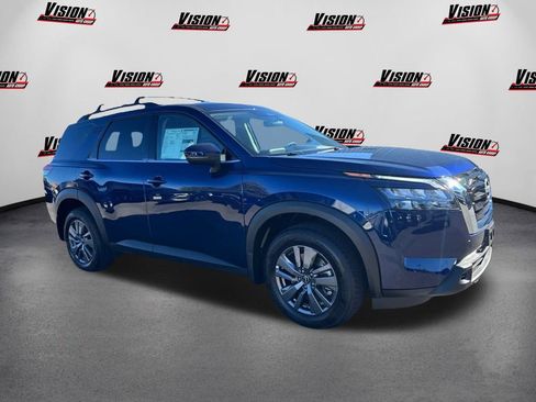 New 2025 Nissan Pathfinder SV image 3