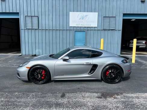 Used 2022 Porsche 718 Cayman GTS w/ Premium Package image 76
