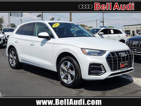 Used 2024 Audi Q5 2.0T Premium w/ Convenience Package AWD/4WD image 1