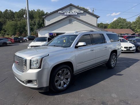 Used 2016 GMC Yukon XL Denali w/ Open Road Package AWD/4WD image 1