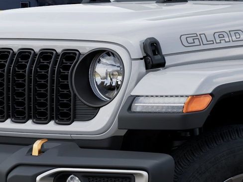 New 2026 Jeep Gladiator Sport AWD/4WD image 10