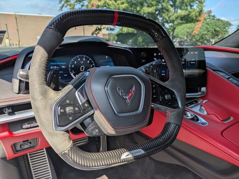 Used 2025 Chevrolet Corvette Z06 RWD image 27