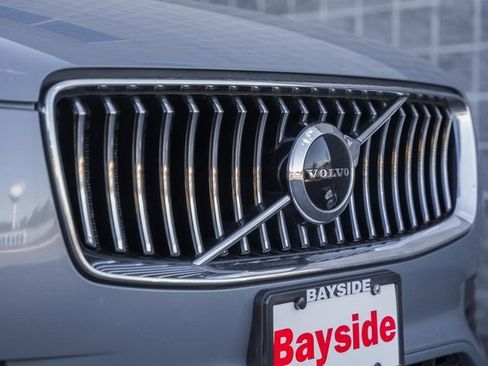 Used 2020 Volvo XC90 T6 Momentum image 14