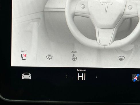 Used 2023 Tesla Model Y Long Range image 17