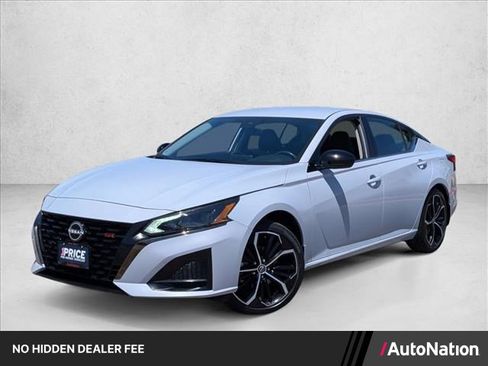 Used 2025 Nissan Altima 2.5 SR FWD image 1