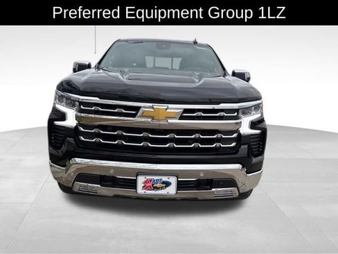 Used 2025 Chevrolet Silverado 1500 LTZ w/ LTZ Premium Package image 2