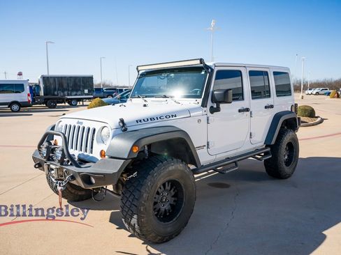 Used 2013 Jeep Wrangler Unlimited Rubicon w/ Connectivity Group image 3