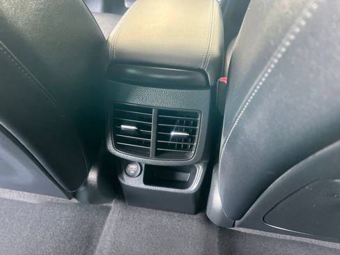 Certified 2023 Kia Seltos SX w/ SX Sunroof Package AWD/4WD image 20