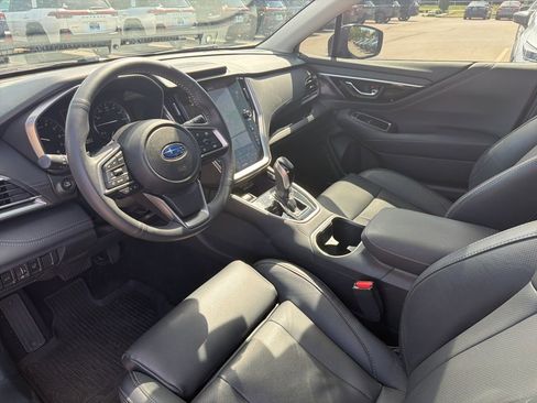 Used 2025 Subaru Outback Touring XT AWD/4WD image 4