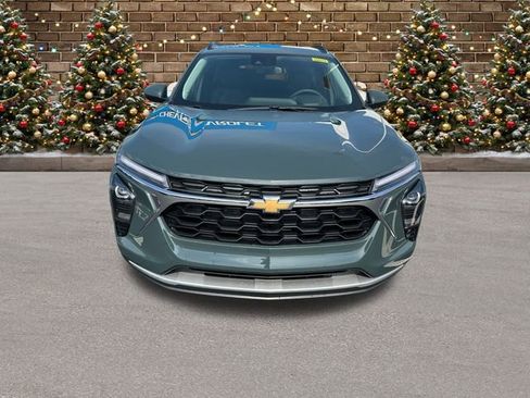 New 2025 Chevrolet Trax LT w/ Driver Confidence Package image 9