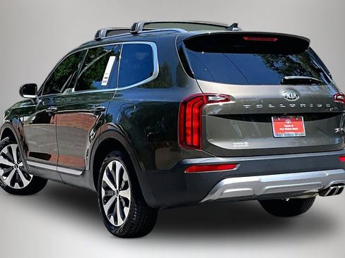 Used 2020 Kia Telluride S FWD image 4