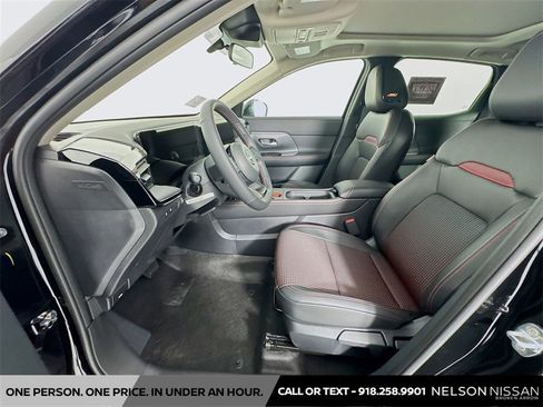 New 2025 Nissan Kicks SR w/ SR Premium Package image 21