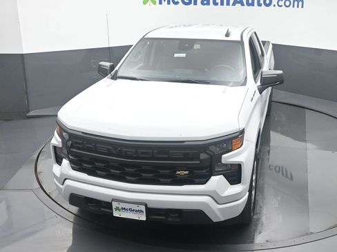 Used 2025 Chevrolet Silverado 1500 Custom image 22