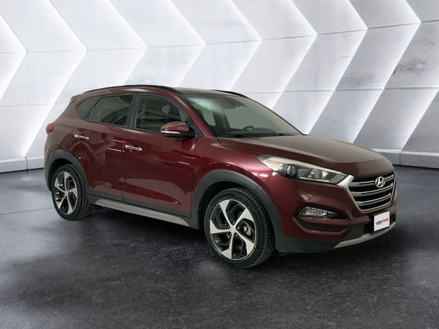 Used 2017 Hyundai Tucson Limited w/ Limited Ultimate Package 03 FWD image 1