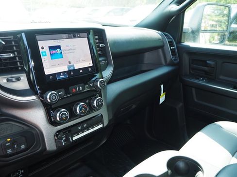 New 2025 RAM 3500 Tradesman w/ Chrome Appearance Group image 19