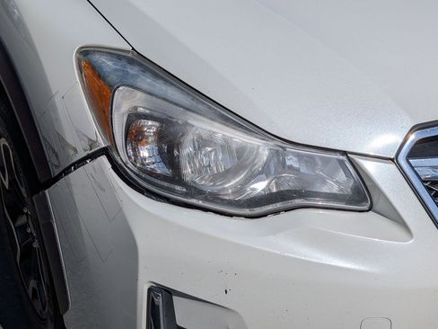 Used 2017 Subaru Crosstrek 2.0i Limited w/ Popular Package #2 AWD/4WD image 11