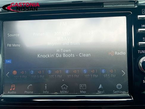 Used 2017 Nissan Murano Platinum w/ Platinum Technology Package image 19