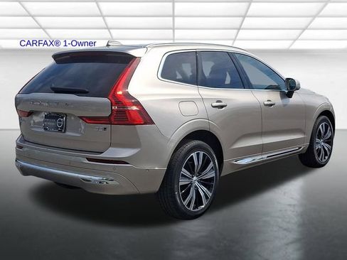 Certified 2023 Volvo XC60 B5 Plus AWD/4WD image 6