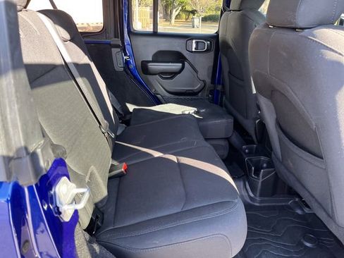 Used 2020 Jeep Wrangler Unlimited Sport S image 22