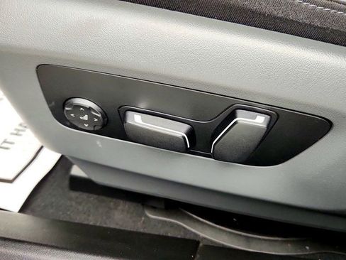 Used 2024 BMW 530i w/ M Sport Package RWD image 12