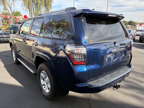 Used 2023 Toyota 4Runner SR5 image 6
