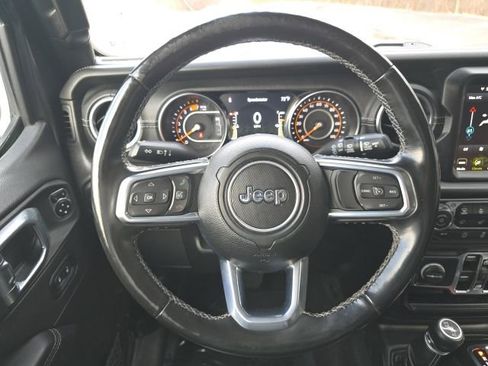 Used 2022 Jeep Wrangler Unlimited Sahara w/ Cold Weather Group image 6