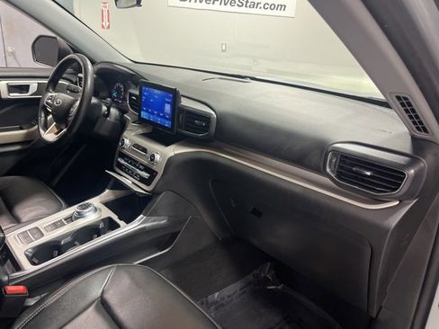 Used 2023 Ford Explorer XLT w/ Equipment Group 202A image 24