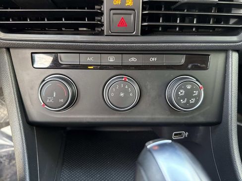 Used 2019 Volkswagen Jetta S image 30