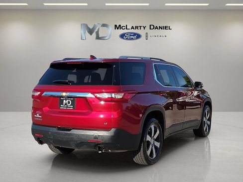 Used 2018 Chevrolet Traverse LT FWD image 5