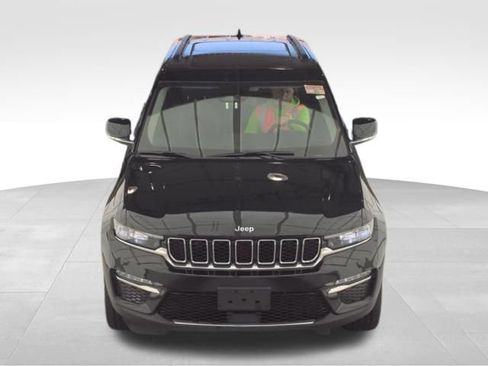 Used 2023 Jeep Grand Cherokee Limited AWD/4WD image 3