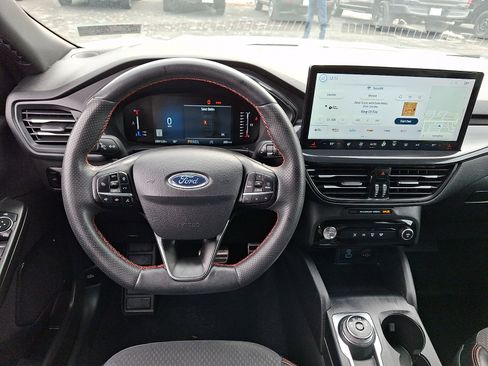 Certified 2023 Ford Escape ST-Line w/ Tech Pack #1 image 13