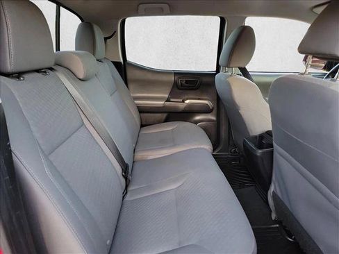 Used 2022 Toyota Tacoma SR5 w/ Technology Package RWD image 16