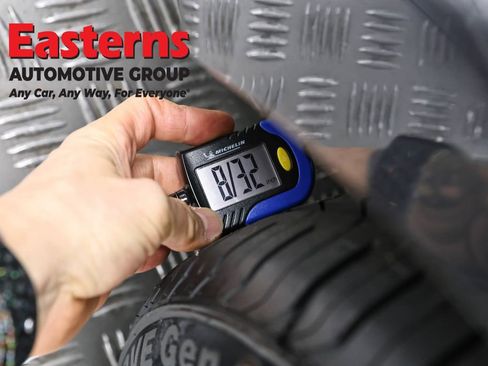 Used 2018 Tesla Model 3 Long Range image 19