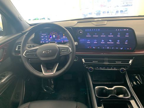 Used 2024 Chevrolet Traverse Z71 w/ Enhanced Driving Package image 18