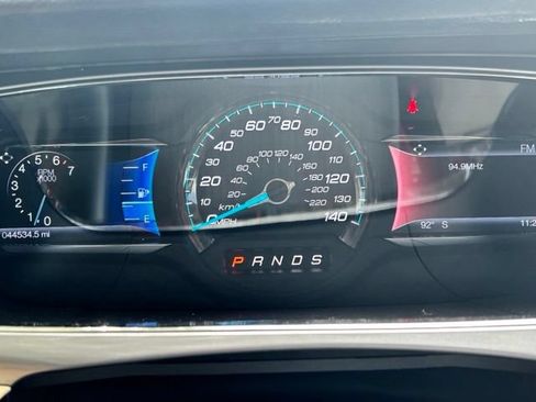 Used 2016 Ford Taurus SEL w/ Equipment Group 201A FWD image 28