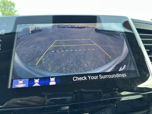 Used 2018 Honda Pilot Touring image 26