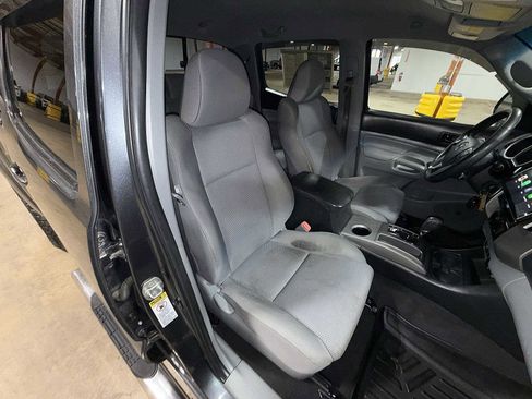 Used 2012 Toyota Tacoma 4x4 Double Cab w/ TRD Sport Pkg image 16