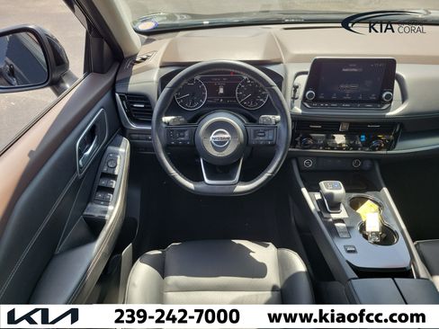 Used 2021 Nissan Rogue SV w/ Premium Package FWD image 17