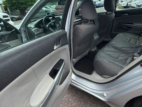 Used 2009 Honda Accord EX-L image 35