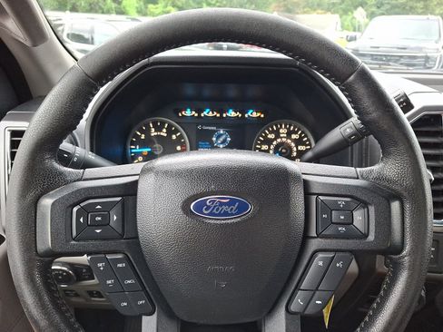 Used 2016 Ford F150 XLT w/ Equipment Group 301A Mid AWD/4WD image 18