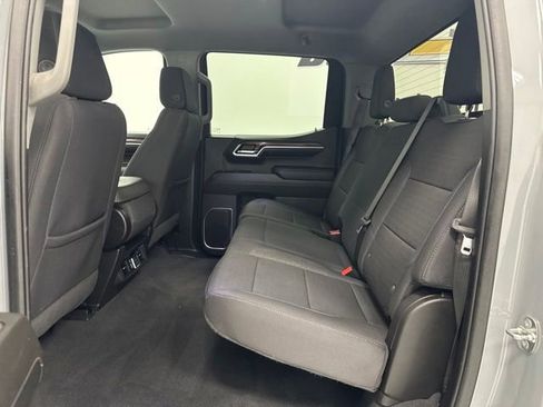 Used 2024 Chevrolet Silverado 1500 LT AWD/4WD image 25